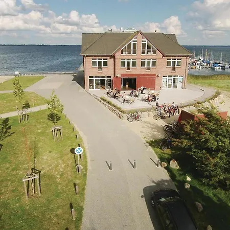 Zur Huk O Hébergement de vacances Hohen Wieschendorf